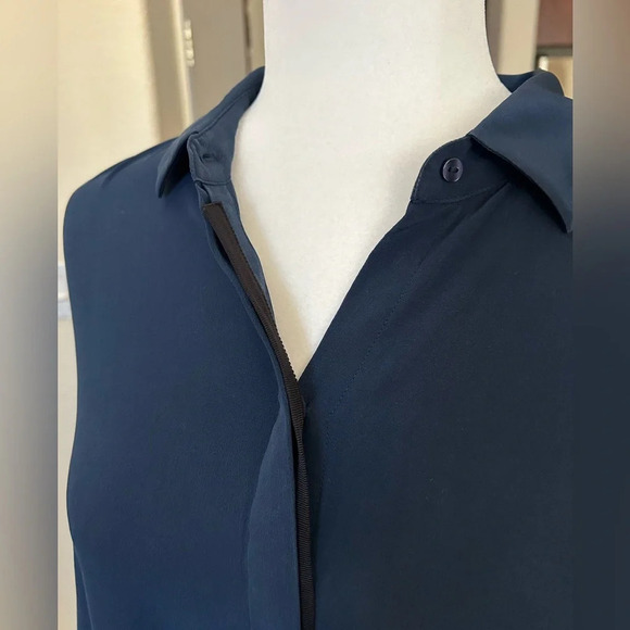 Cuyana 100% Silk Shirt Button Down Long Sleeve Dress Navy size M like new - Picture 10 of 14